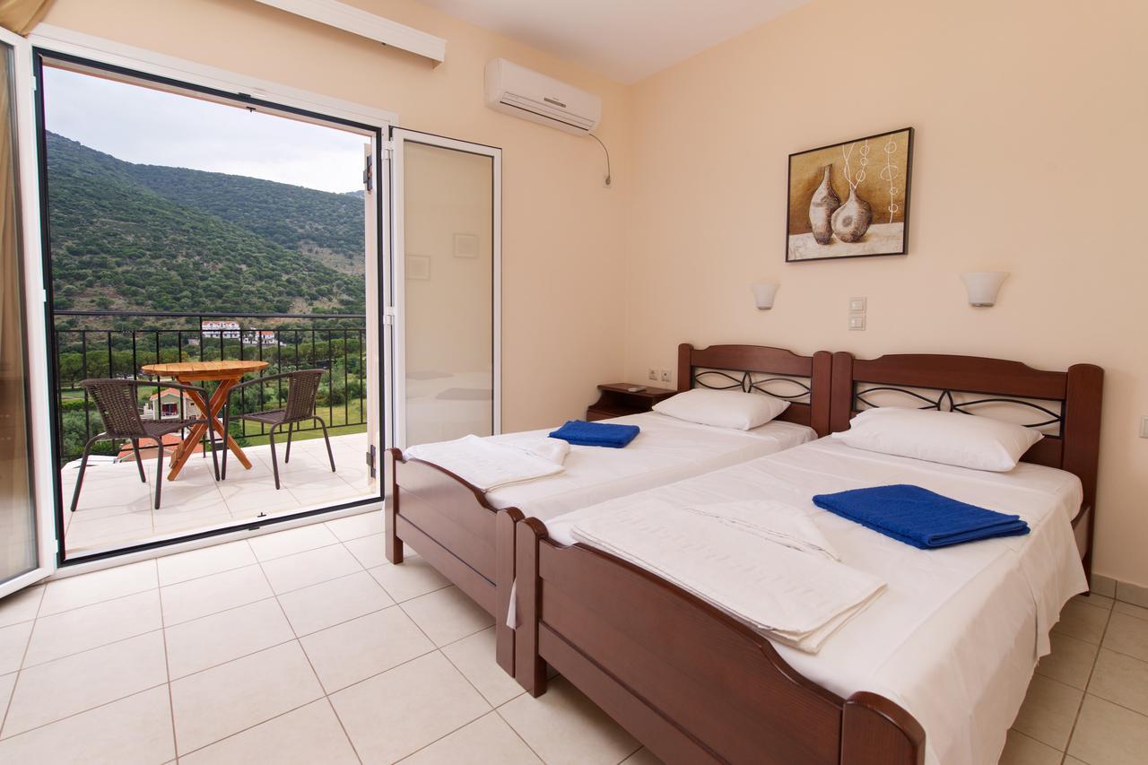 Gabriel Houses Agia Efimia Exterior photo